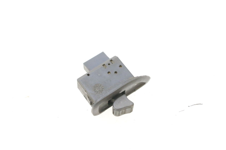 photo de TURN SIGNAL SWITCH PIAGGIO ZIP 4T 50 (2018 - 2020) - Main view