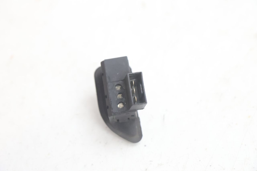photo de TURN SIGNAL SWITCH PIAGGIO ZIP IGET 4T 50 (2021 - 2023) - Alternative perspective
