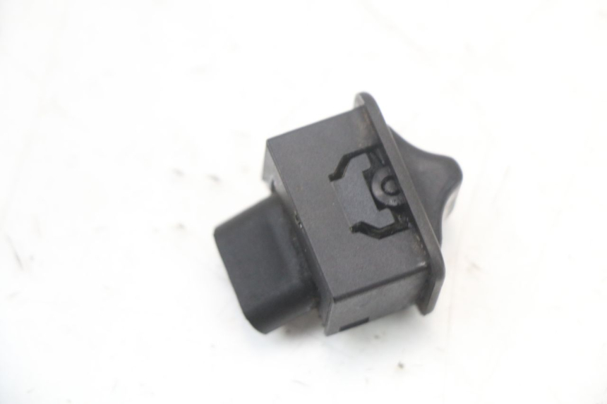 photo de TURN SIGNAL SWITCH PIAGGIO ZIP RST 50 (1996 - 1998) - Alternative perspective