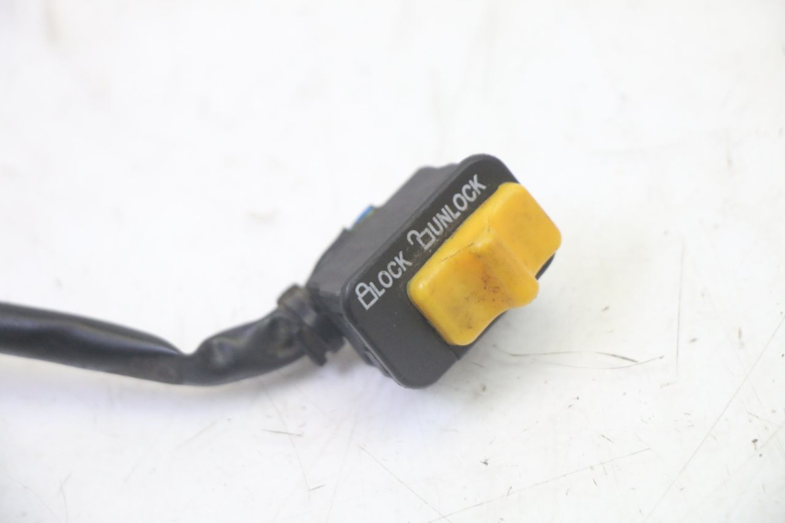 photo de SWITCH ON OFF PEUGEOT TWEET 4T 50 (2018 - 2022) - Component detail