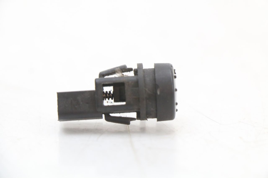 photo de STARTER PIAGGIO FLY 4T 50 (2004 - 2010) - Zoom on usage condition