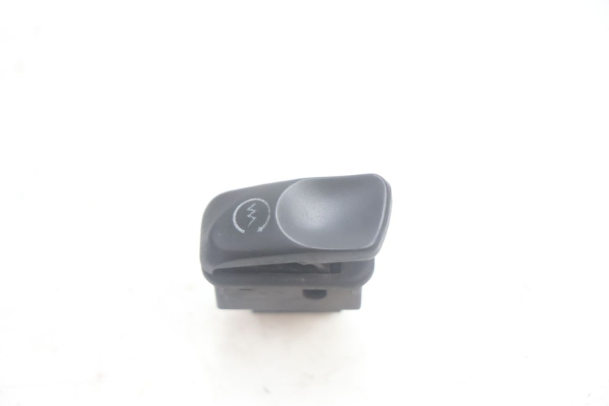 photo de STARTER PIAGGIO MP3 125 (2006 - 2014) - Main view