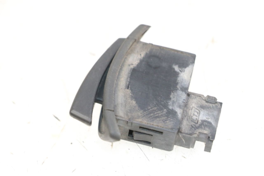 photo de STARTER PEUGEOT BELVILLE 125 (2017 - 2021) - Alternative perspective