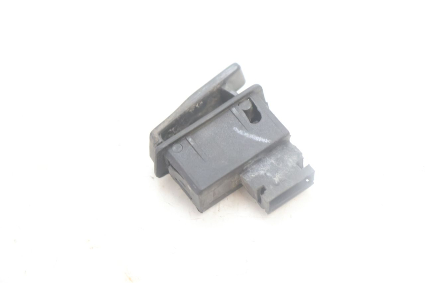 photo de STARTER SWITCH HONDA SCV LEAD 100 (2003 - 2007) - Zoom on usage condition