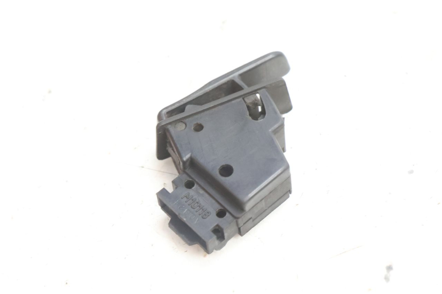 photo de STARTER HONDA SH 125 (2001 - 2003) - Zoom on usage condition