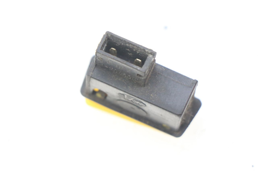 photo de STARTER SWITCH EUROCKA VIRTUALITY GT 4T 50 (2011 - 2017) - Zoom on usage condition