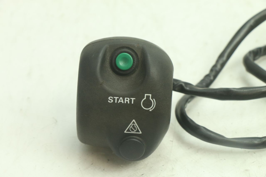 photo de STARTER YAMAHA WAVE RUNNER GP R 1200 (2000 - 2003) - Component detail