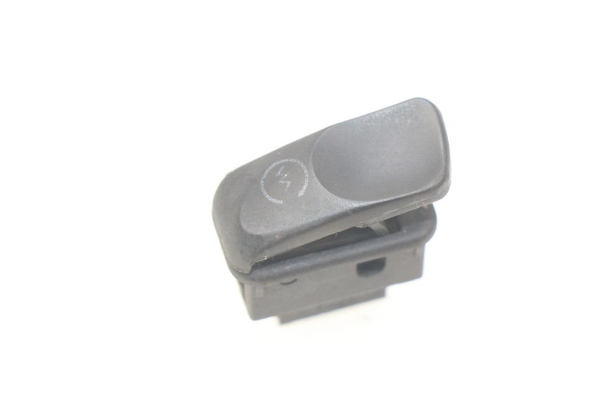 photo de STARTER SWITCH PIAGGIO X7 125 (2007 - 2013) - Main view