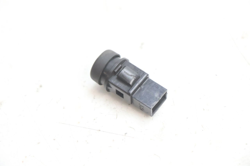 photo de STARTER SWITCH PIAGGIO ZIP 2T 50 (2009 - 2019) - Zoom on usage condition