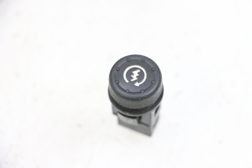 photo de STARTER SWITCH PIAGGIO ZIP 4T 50 (2018 - 2020) - Zoom on usage condition