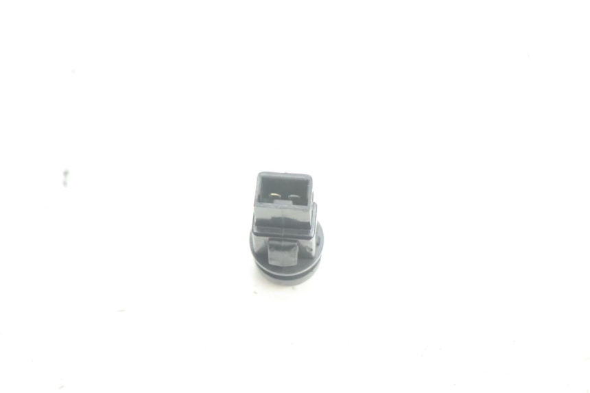photo de STARTER SWITCH PIAGGIO ZIP 4T 50 (2018 - 2020) - Alternative perspective