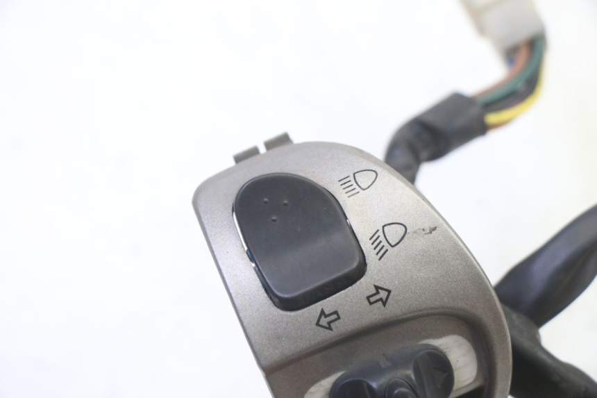 photo de RIGHT SWITCH QUADRO 4 4D 350 (2015 - 2018) - Component detail
