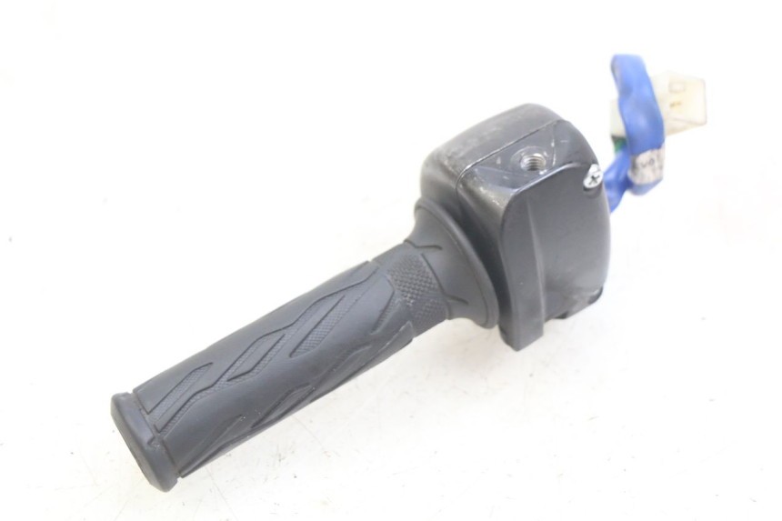 photo de RIGHT HANDLEBAR SWITCH KYMCO AGILITY 16+ 4T 50 (2018 - 2023) - Product overview