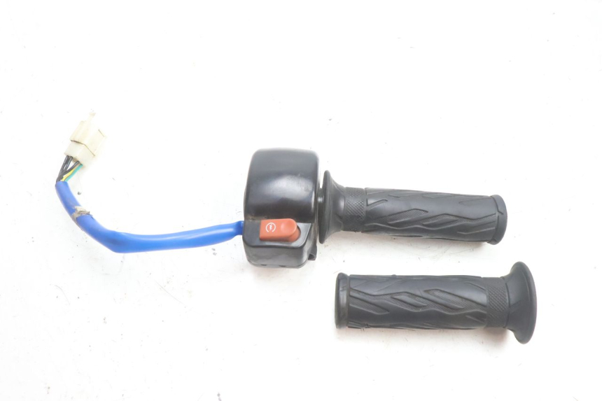 photo de RIGHT HANDLEBAR SWITCH KYMCO AGILITY 16+ 4T 50 (2018 - 2023) - Main view