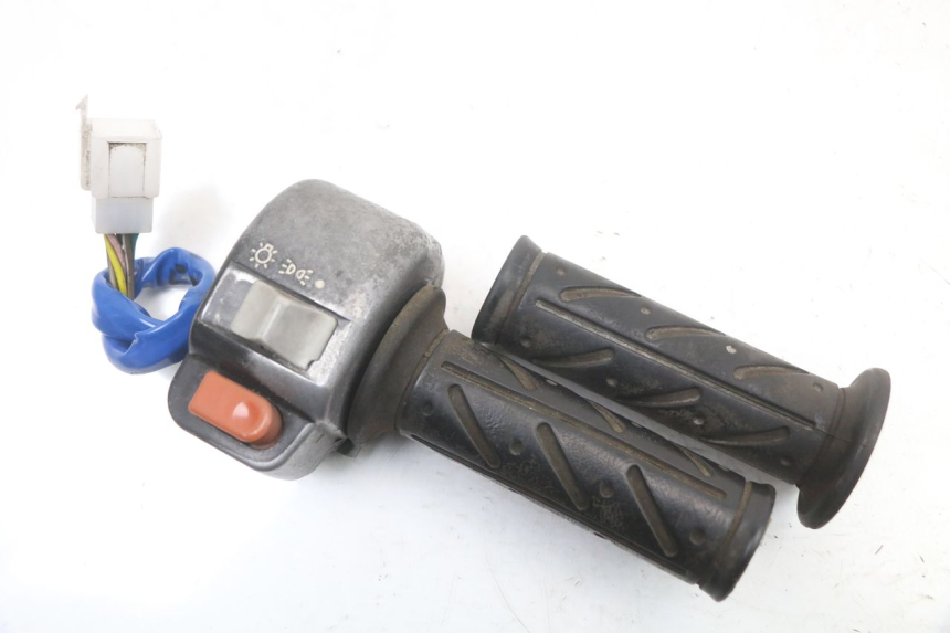 photo de RIGHT HANDLEBAR SWITCH KYMCO AGILITY 4T 50 (2005 - 2018) - Main view