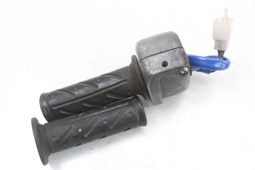 photo de RIGHT HANDLEBAR SWITCH KYMCO AGILITY 4T 50 (2005 - 2018) - Product overview