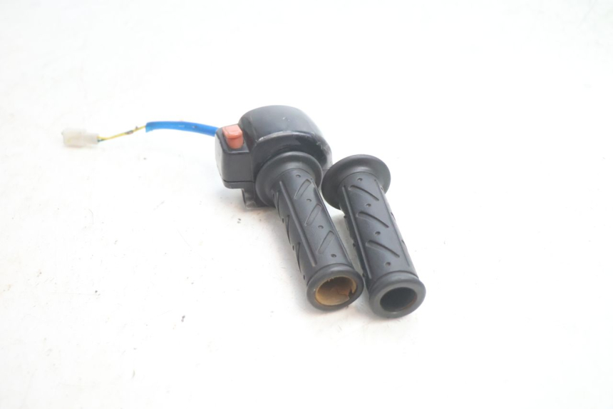 photo de RIGHT HANDLEBAR SWITCH KYMCO AGILITY 4T 50 (2018 - 2022) - Markings and original references