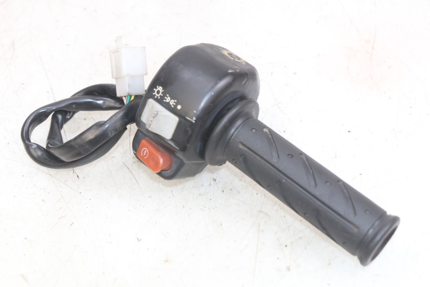 photo de RIGHT HANDLEBAR SWITCH KYMCO AGILITY NAKED RENOUVO 2T 50 (2011 - 2018) - Main view