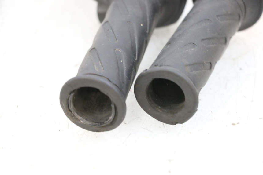 photo de RIGHT SWITCH MAG POWER BOMBERS 4T 50 (2016 - 2026) - Surface and material condition