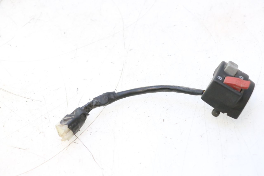 photo de RIGHT HANDLEBAR SWITCH MBK BOOSTER SPIRIT 50 (1999 - 2003) - Zoom on usage condition