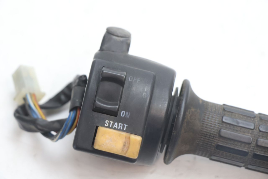 photo de RIGHT SWITCH MBK BOOSTER SPIRIT 50 (1996 - 1999) - Component detail