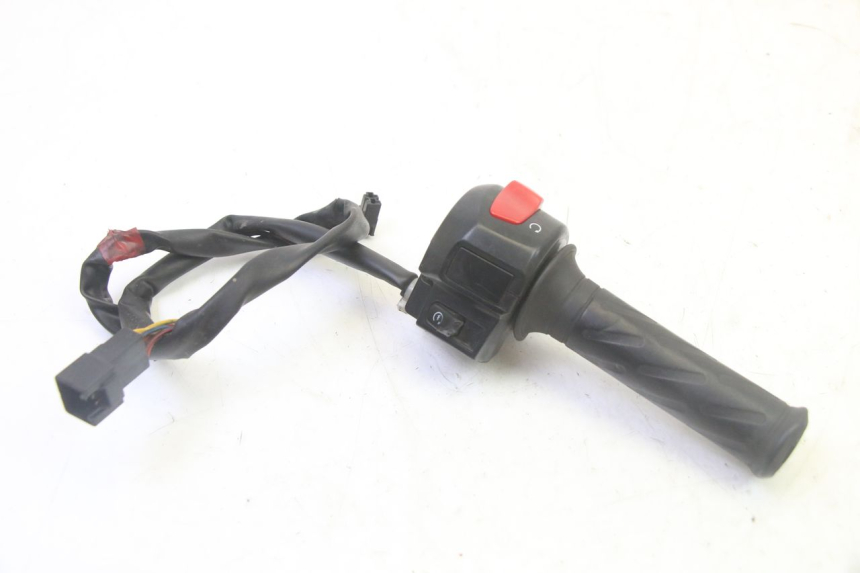 photo de RIGHT HANDLEBAR SWITCH SUZUKI BURGMAN 125 (2007 - 2014) - Main view