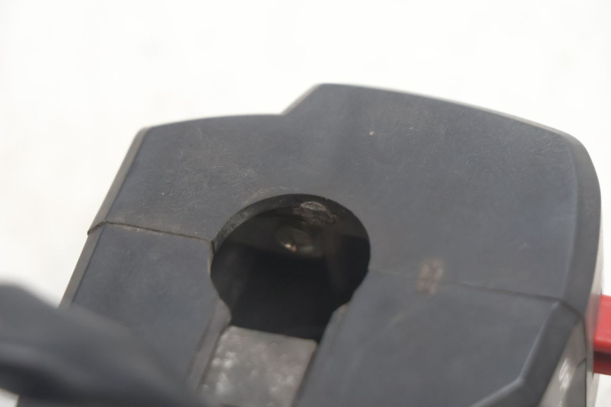 photo de RIGHT SWITCH SUZUKI BURGMAN EXECUTIVE ABS 650 (2006 - 2012) - Product overview