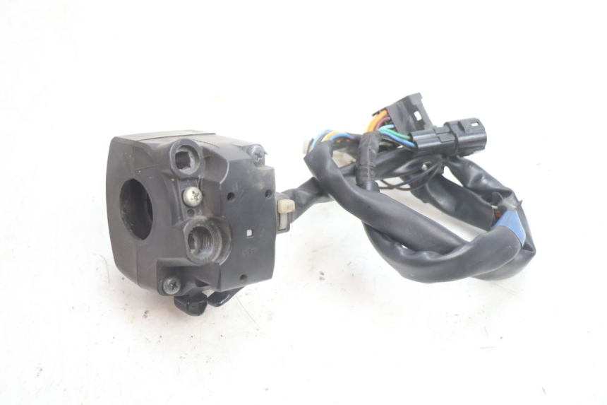 photo de RIGHT SWITCH SUZUKI BURGMAN EXECUTIVE ABS 650 (2006 - 2012) - Technical close-up