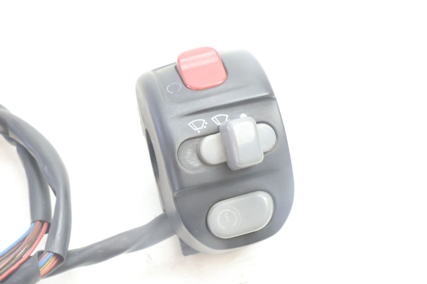 photo de RIGHT HANDLEBAR SWITCH BMW C1 125 (2000 - 2003) - Component detail