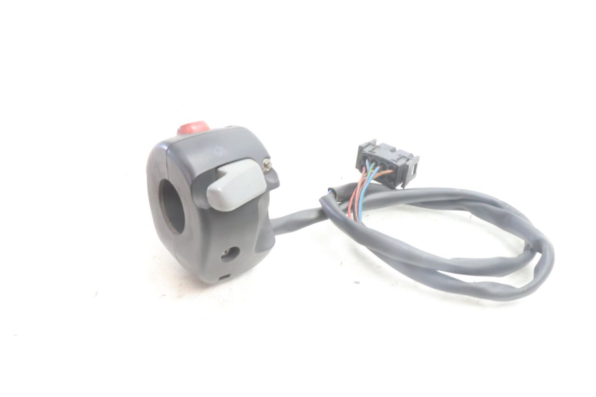 photo de RIGHT HANDLEBAR SWITCH BMW C1 125 (2000 - 2003) - Alternative perspective