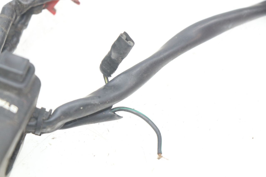 photo de RIGHT HANDLEBAR SWITCH HONDA CBR RR FIREBLADE 900 (1992 - 1994) - Fixing points details