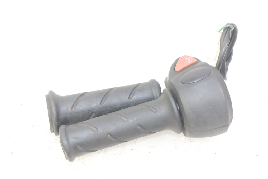 photo de RIGHT HANDLEBAR SWITCH PEUGEOT CITYSTAR 2T 50 (2018 - 2021) - Product overview