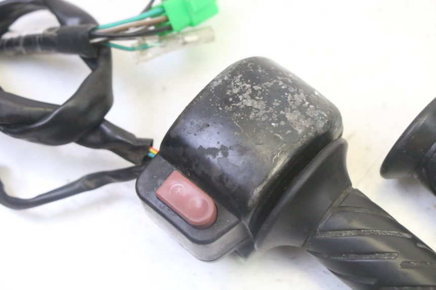 photo de RIGHT HANDLEBAR SWITCH SYM CROX 4T 50 (2016 - 2023) - Component detail