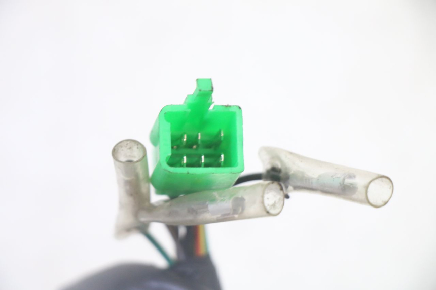 photo de RIGHT HANDLEBAR SWITCH SYM CROX 4T 50 (2016 - 2023) - Additional view of the item