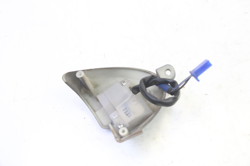 photo de RIGHT SWITCH YAMAHA CYGNUS X INJECTION 125 (2007 - 2013) - Product overview