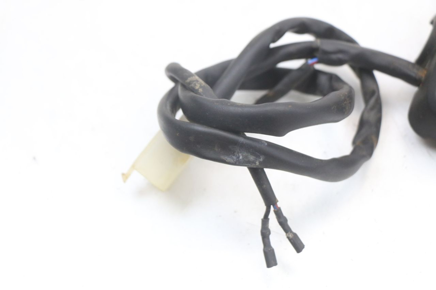 photo de RIGHT HANDLEBAR SWITCH GILERA DNA 50 (2000 - 2007) - Product overview