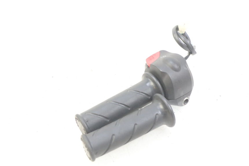 photo de RIGHT HANDLEBAR SWITCH PEUGEOT E-VIVACITY 1 (2012 - 2018) - Alternative perspective