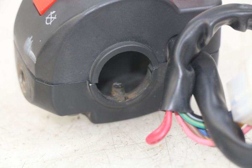 photo de RIGHT HANDLEBAR SWITCH EFUN E2GO 1 (2017 - 2021) - Zoom on usage condition