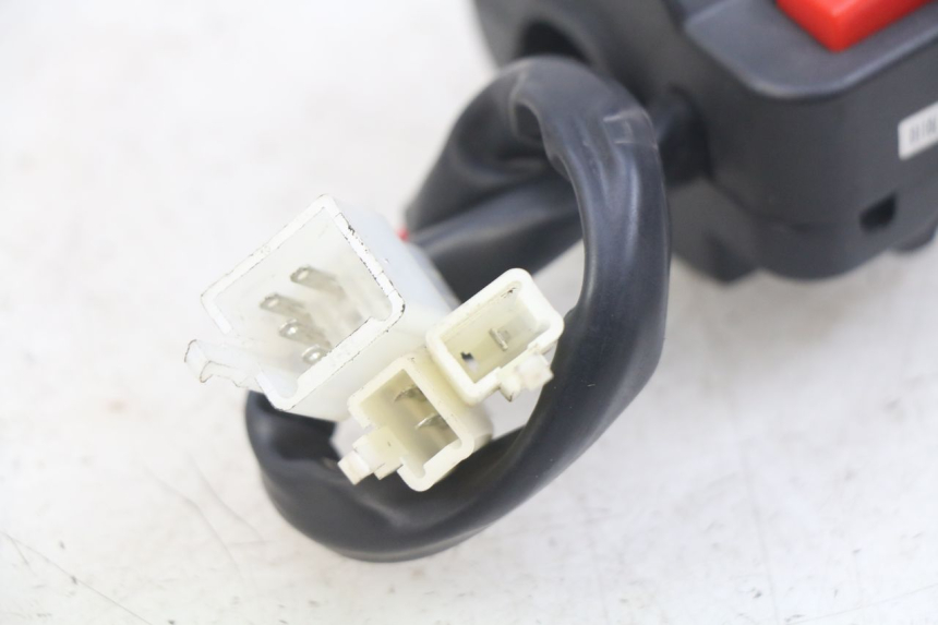 photo de RIGHT HANDLEBAR SWITCH EFUN E2GO 1 (2017 - 2021) - Technical close-up