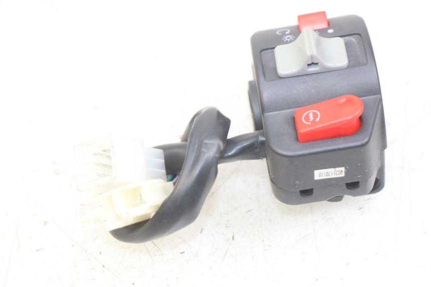 photo de RIGHT HANDLEBAR SWITCH EFUN E2GO 1 (2017 - 2021) - Fixing points details