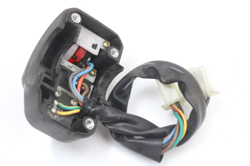 photo de RIGHT SWITCH LONGJIA EASY MAX 125 (2020 - 2024) - Zoom on usage condition