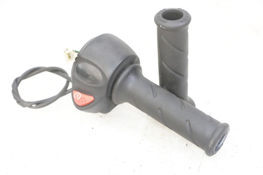 photo de RIGHT SWITCH PEUGEOT ELYSTAR 125 (2002 - 2007) - Main view