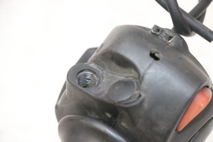 photo de RIGHT HANDLEBAR SWITCH PEUGEOT ELYSTAR 50 (2002 - 2014) - Component detail