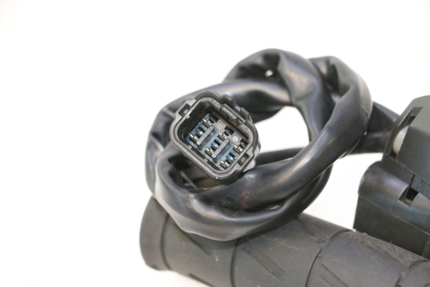 photo de RIGHT SWITCH KAWASAKI ER-6 ER6 N 650 (2005 - 2009) - Zoom on usage condition