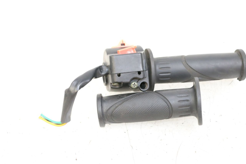 photo de RIGHT HANDLEBAR SWITCH JM MOTORS EVOLIS 4T 50 (2018 - 2022) - Component detail