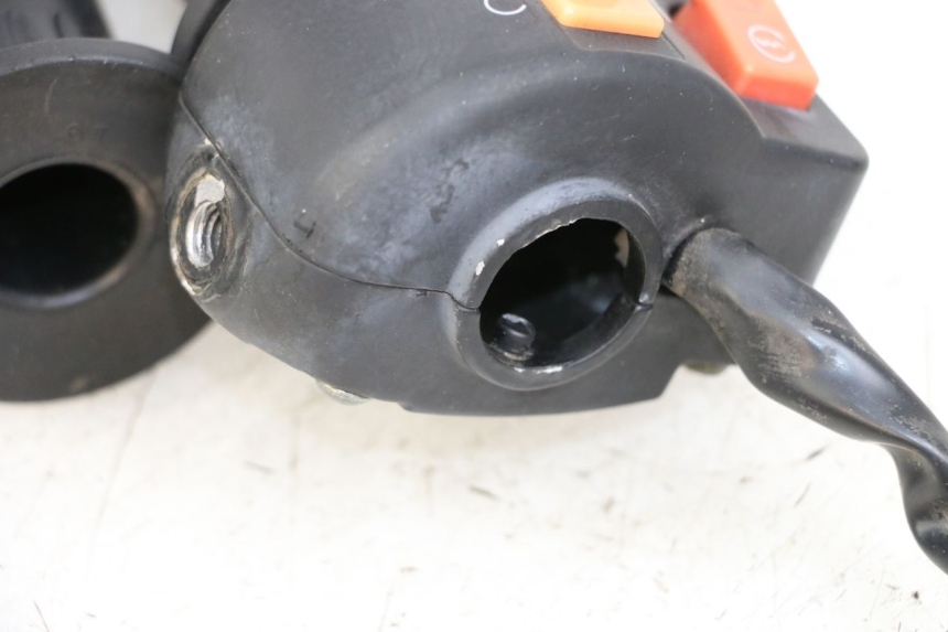 photo de RIGHT HANDLEBAR SWITCH JM MOTORS EVOLIS 4T 50 (2018 - 2022) - Product overview