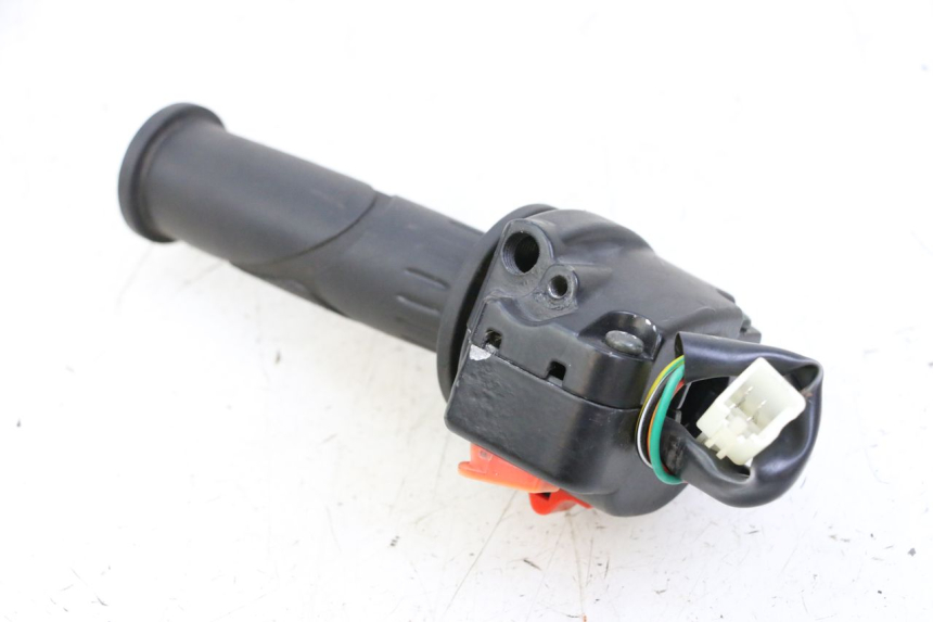 photo de RIGHT HANDLEBAR SWITCH JM MOTORS EVOLIS 4T 50 (2018 - 2022) - Technical close-up
