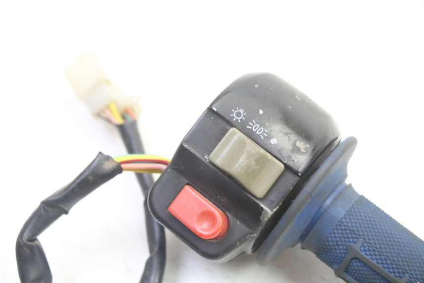 photo de RIGHT HANDLEBAR SWITCH KEEWAY F-ACT FACT 50 (2006 - 2011) - Component detail