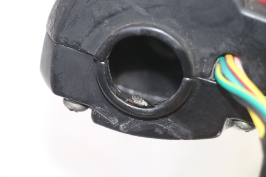 photo de RIGHT HANDLEBAR SWITCH KEEWAY F-ACT FACT 50 (2006 - 2011) - Fixing points details