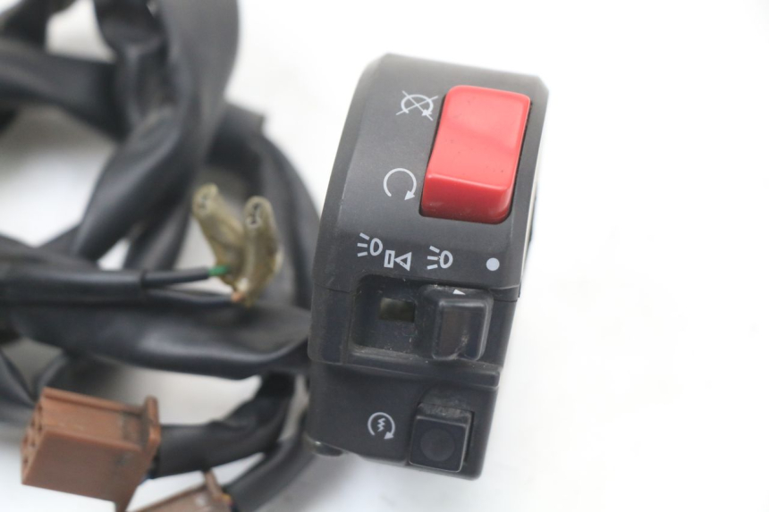 photo de RIGHT HANDLEBAR SWITCH YAMAHA FJR ABS 1300 (2006 - 2012) - Component detail